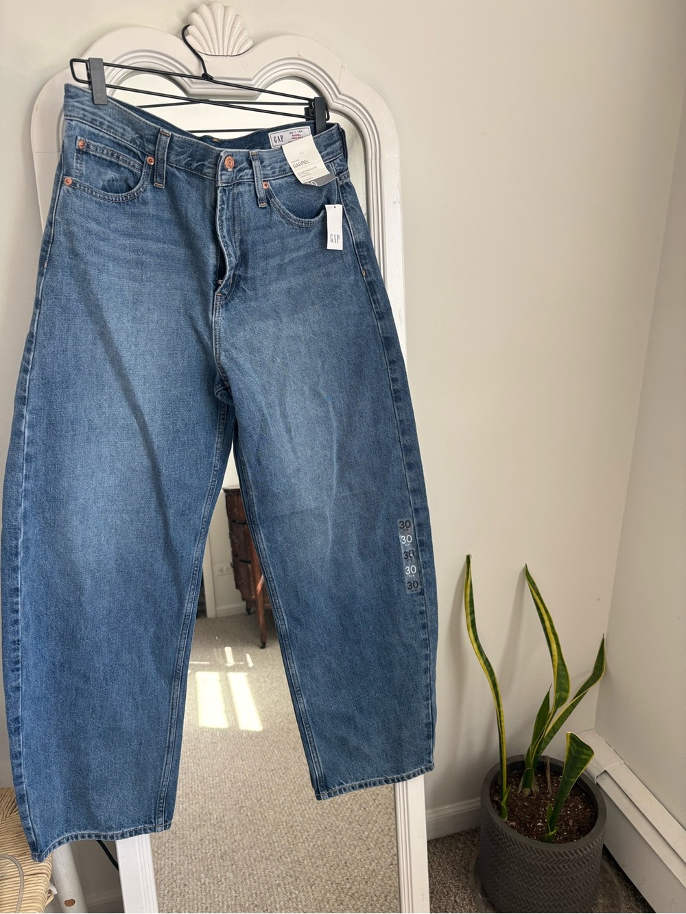 Gap high rise Barrel Jeans